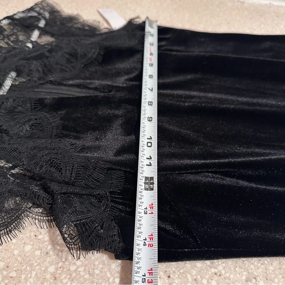 White House Black Market Black Velvet & Lace Veiling Evening Shift Dress Size 2